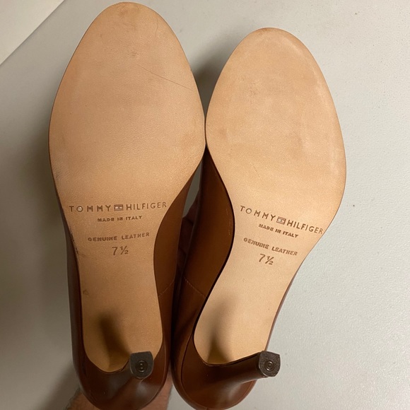 Tommy Hilfiger Heels - Picture 3 of 4